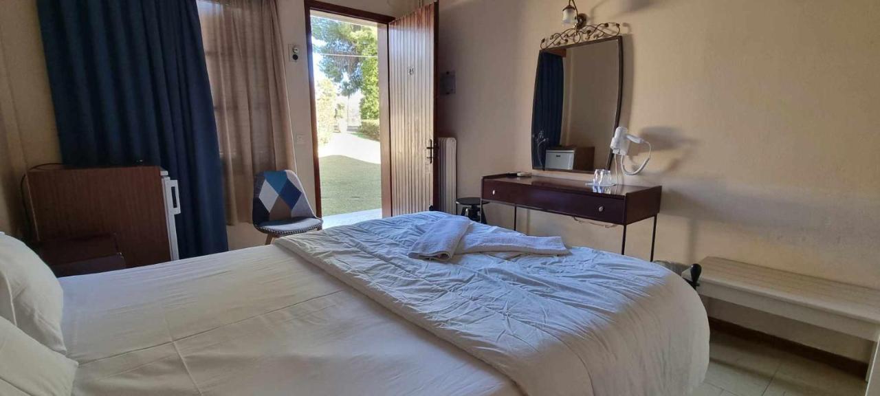 Avaton Hotel Lygourio Eksteriør bilde